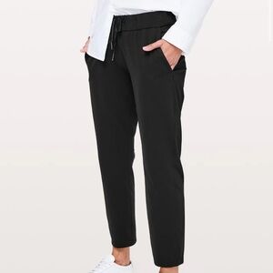 lulu on the fly pant